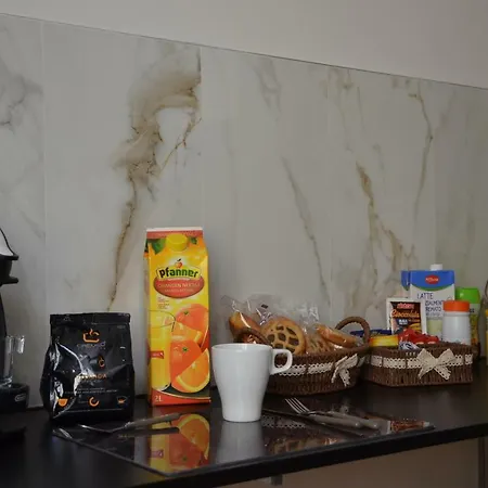 Flat Center Via San Felice - *